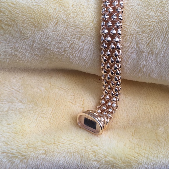 🏆🎉HOST PICK🎉🤩NWOT Vintage Bracelet🏆🙌🏽❣️ - Picture 2 of 6